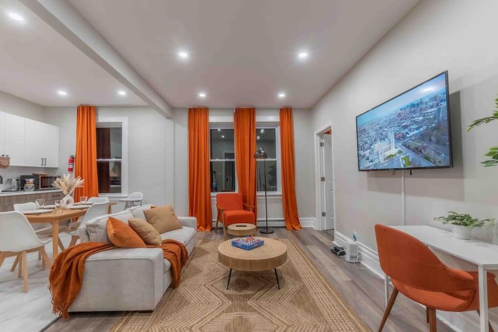Pumpkin Premise By Airport, 5 Beds, Sleeps 8, Book 7 Days, Get 20 Percent Off Apartment Newark Luaran gambar